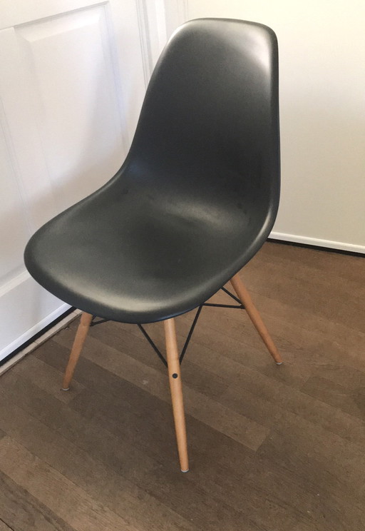 Eames Kunststof BijzetStoel DSW