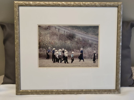 Een zeldzame serie van 6 ingelijste Amish foto's, 4 gesigneerd door de fotograaf Us Fotograaf Bill Coleman & 2 ongesigneerd.