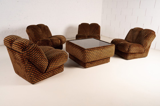 Image 1 of Italiaanse modulaire sofa en tafel met bloemenprint uit de jaren 70