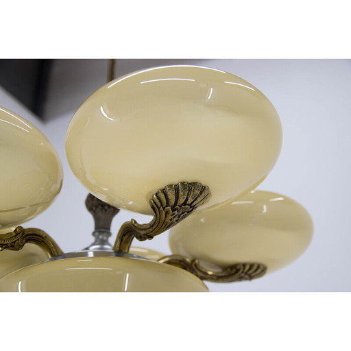 Ar Nouveau vintage kroonluchter van messing en glas, jaren 1930