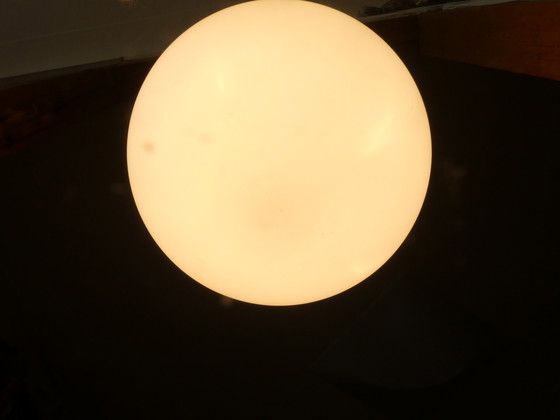 Image 1 of Plafondlamp Limburg bol mat glas