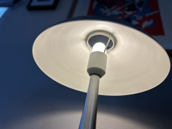 Image 1 of Vintage Philips Paddestoel lamp toegeschreven aan Louis Kalff 1960