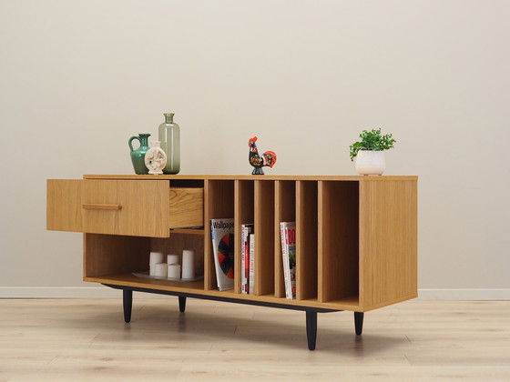 Image 1 of Platenkast, Scandinavisch ontwerp