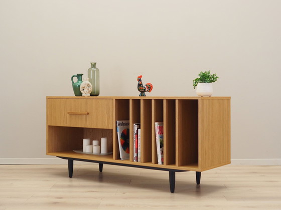 Image 1 of Platenkast, Scandinavisch ontwerp