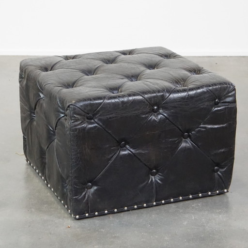 Grote Zwarte Vierkante Chesterfield Hocker