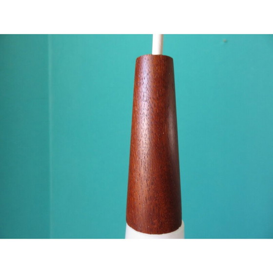Image 1 of Paar vintage opaline en teakhouten hanglampen van "Horn", Denemarken 1955