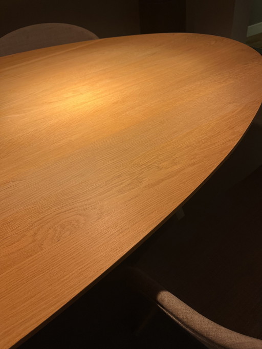 Handgemaakte Ovale Tafel Eikenhout