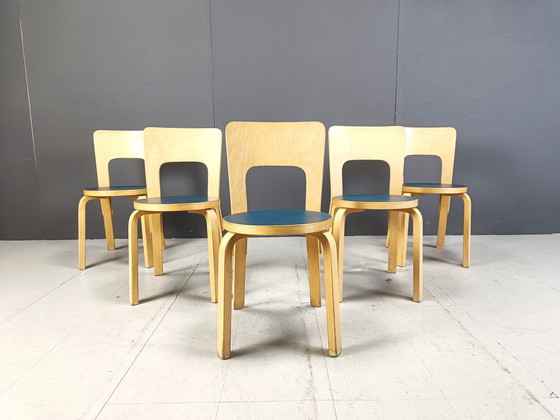 Image 1 of Model 66 eetkamerstoelen van Alvar Aalto voor Artek, 1960S