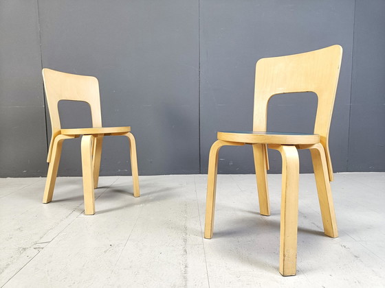 Image 1 of Model 66 eetkamerstoelen van Alvar Aalto voor Artek, 1960S