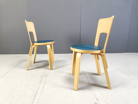 Image 1 of Model 66 eetkamerstoelen van Alvar Aalto voor Artek, 1960S