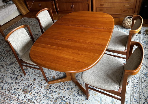 Drylund Eettafel Stoelen