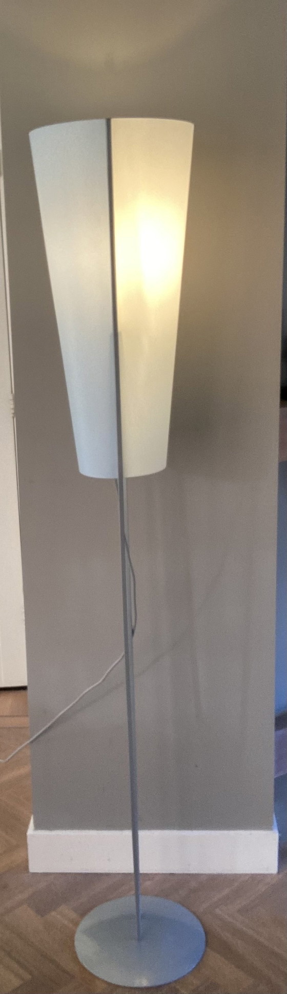 Image 1 of Zeldzame Luxo Noorwegen Vloerlamp 2 Kleuren