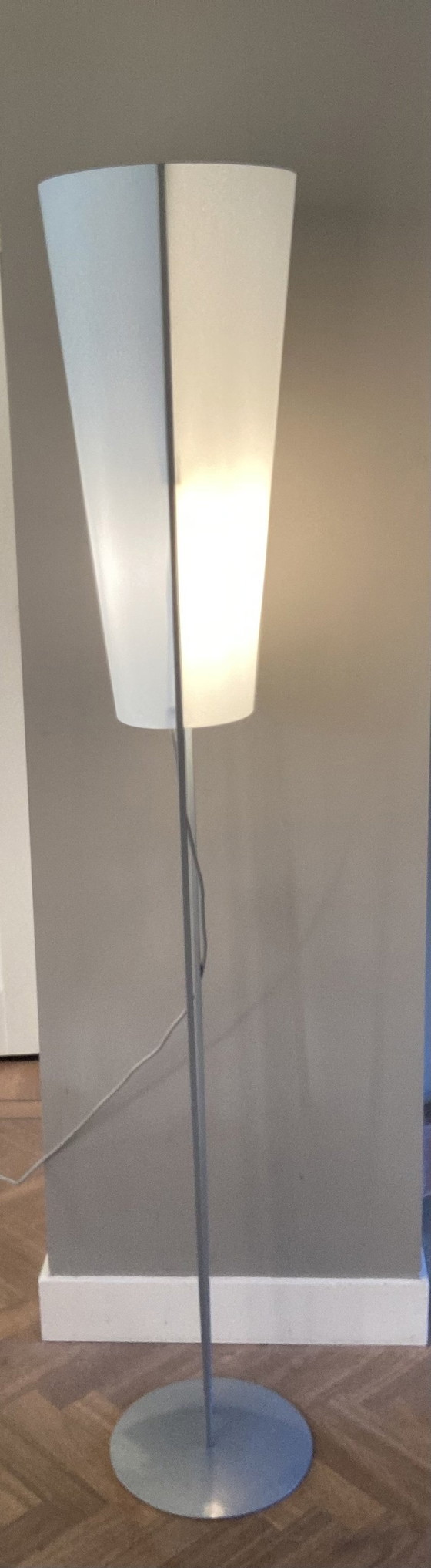 Image 1 of Zeldzame Luxo Noorwegen Vloerlamp 2 Kleuren