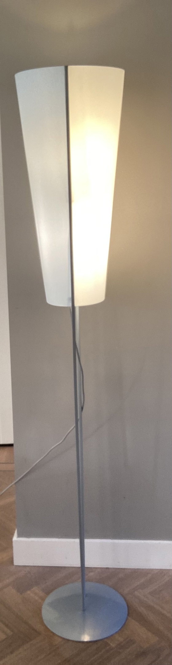 Image 1 of Zeldzame Luxo Noorwegen Vloerlamp 2 Kleuren