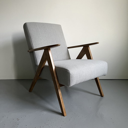 Vintage Mid Century Moderne Fauteuil Model B-310 Var van de Poolse ontwerper A. Dutka uit 1960S