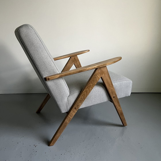 Image 1 of Vintage Mid Century Moderne Fauteuil Model B-310 Var van de Poolse ontwerper A. Dutka uit 1960S