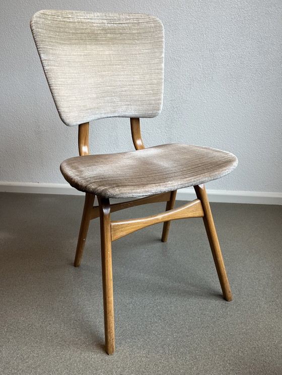 Image 1 of 4 Vintage Eetkamerstoelen 1962