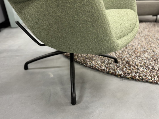 Image 1 of EYYE Puuro Relax fauteuil groen stof 