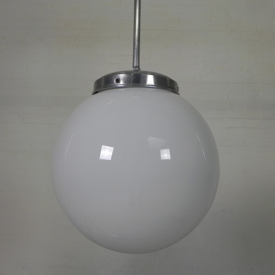 Image 1 of Art Deco Hanglamp Met Witte Bol, Jaren 30