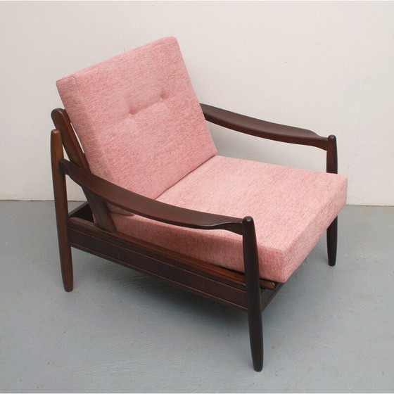 Image 1 of Vintage lichtroze fauteuil in massief hout, 1960