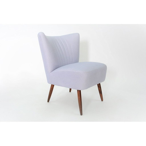 Vintage cocktail fauteuil in lichtgrijze stof en hout 1950