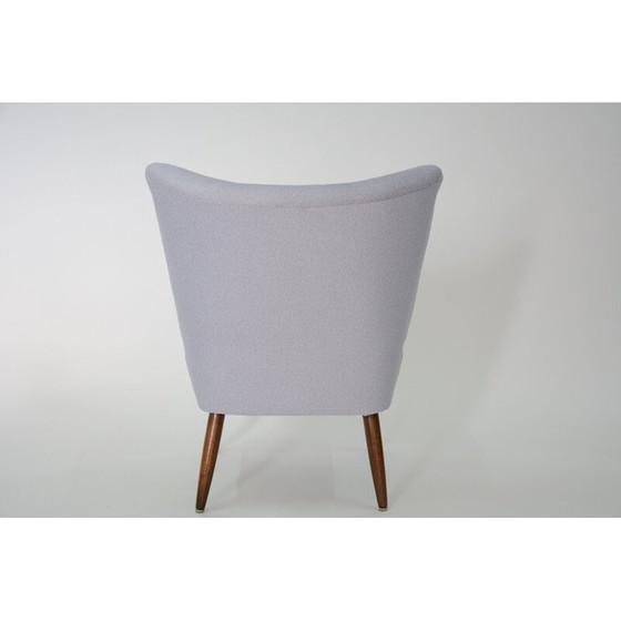 Image 1 of Vintage cocktail fauteuil in lichtgrijze stof en hout 1950