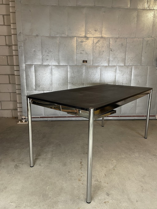 Usm Haller Tafel (Zwart)