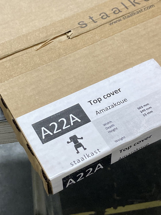 Image 1 of Slaapkamerkastje Van Staalkast, Model M001/E06S/A21A/A22A