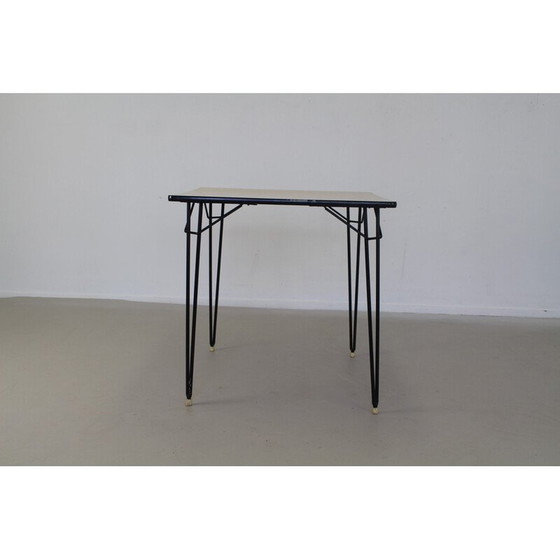 Image 1 of Vierkante eettafel met geel formica tafelblad - jaren 1960
