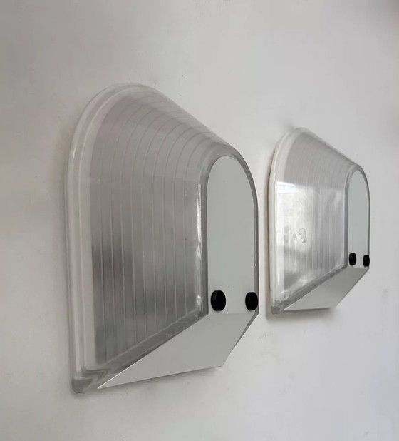 Image 1 of 2X Vintage "Tesi" gezandstraalde glazen wandlampen van Roberto Fiorato voor Prisma