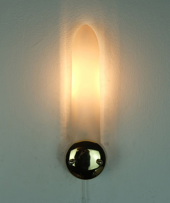 Image 1 of paar lange smalle honsel 1990 SCONCES wit glas satijnglas en messing