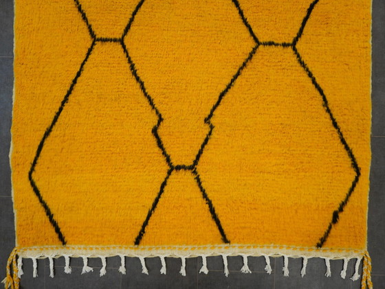 Image 1 of Berber Vloerkleed - 259 Cm X 154 Cm - Geel En Zwart