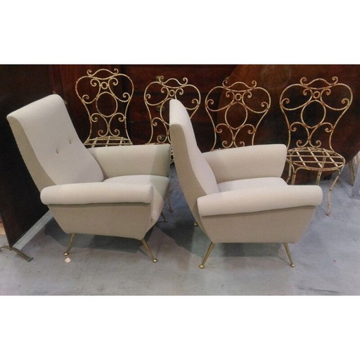 Paar beige stoffen Italiaanse fauteuils
