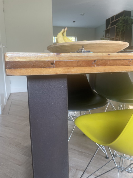 Image 1 of Originele, Robuuste Houten Tafel Met Metalen Onderstel, Gemaakt Door Een Meubelmaker /Designacademie