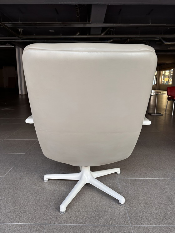 Image 1 of Artifort F142 Design Fauteuil