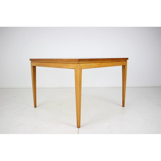 Image 1 of Mid-eeuwse houten tafel Dřevotvar, Tsjecho-Slowakije 1960