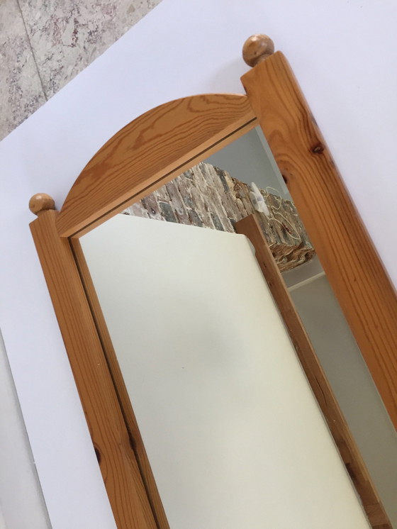 Image 1 of Grote jaren 70/80 massief houten spiegel
