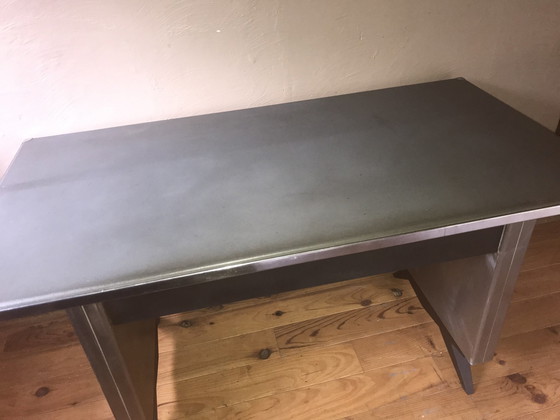 Image 1 of Metalen bureau 1950