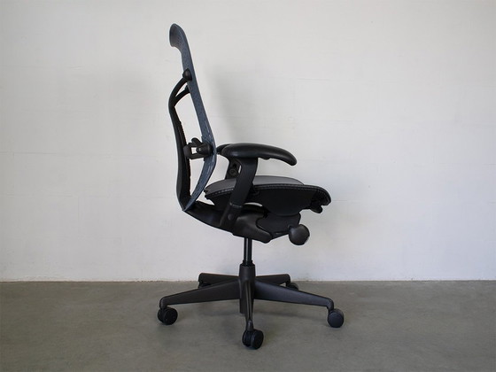 Image 1 of Herman Miller Bureaustoel Type Mirra