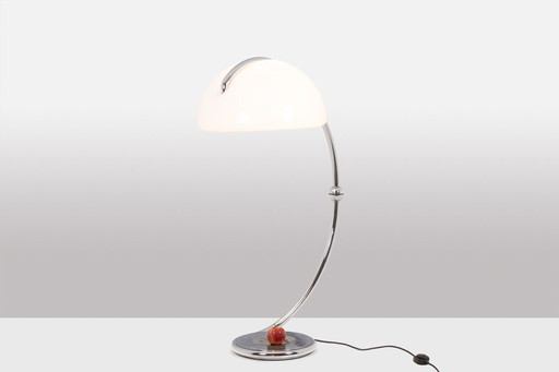 Elio Martinelli. Verchroomde metalen vloerlamp. Circa 1970.