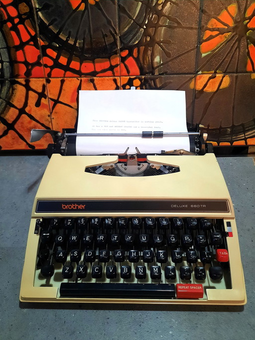 Vintage 80-Er Jaren Werkende Typemachine Brother De Luxe 66Tr