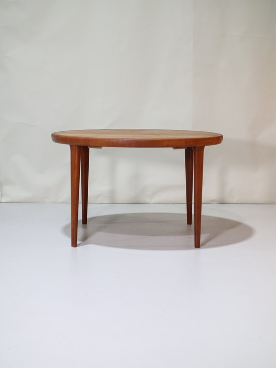 Image 1 of Eettafel Vv Møbler Uitschuifbaar Rond Teak Deens Vintage