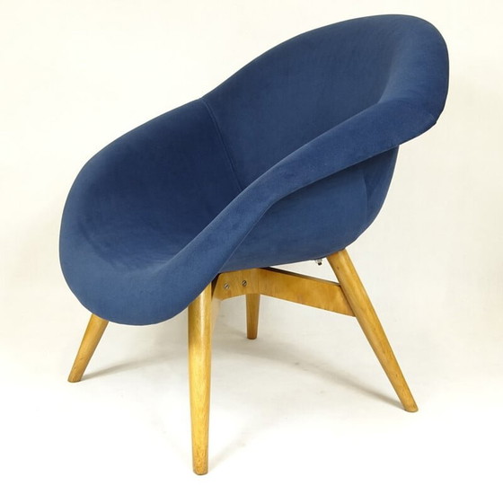 Image 1 of Tsjechische blauwe fauteuil van Miroslav Navratil - 1960