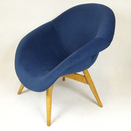 Image 1 of Tsjechische blauwe fauteuil van Miroslav Navratil - 1960