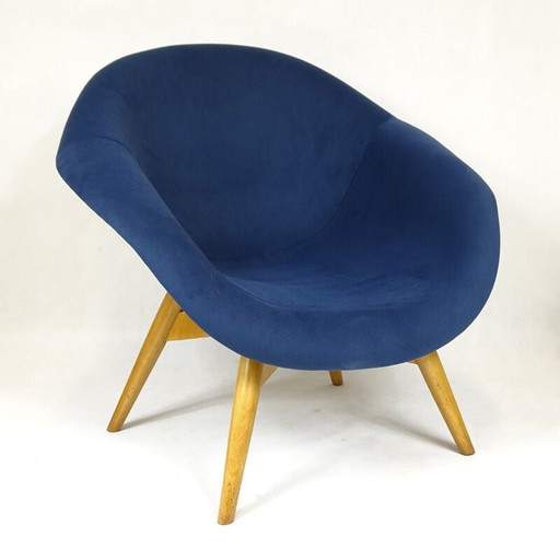 Tsjechische blauwe fauteuil van Miroslav Navratil - 1960