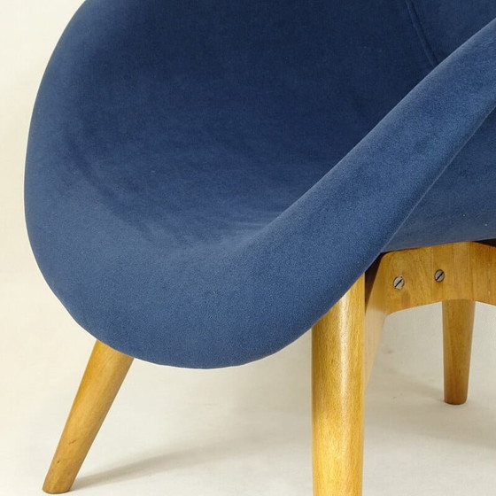 Image 1 of Tsjechische blauwe fauteuil van Miroslav Navratil - 1960