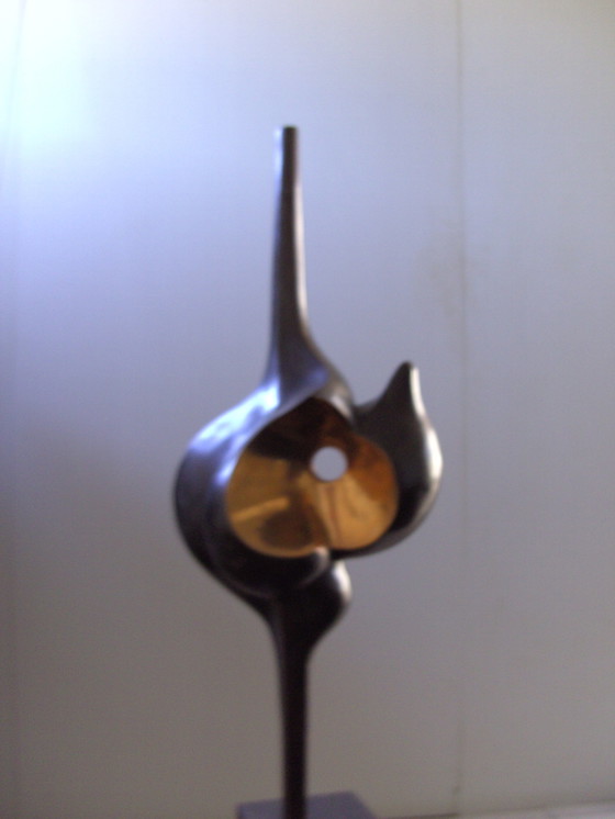 Image 1 of Flair bronzen beeld Louis Wierts