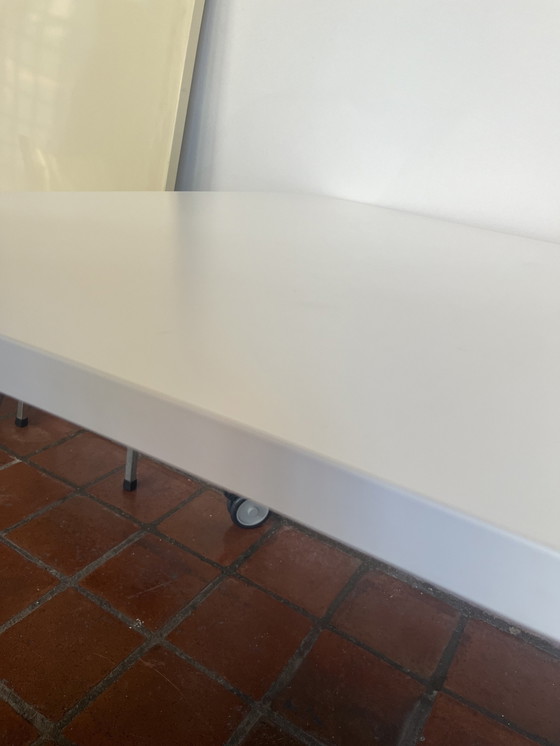 Image 1 of Kartell Tafel Van Ferruccio Laviana