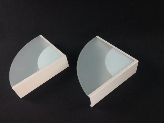 Image 1 of Minimalistische driehoekige wandlampen, set van 2, 1980S