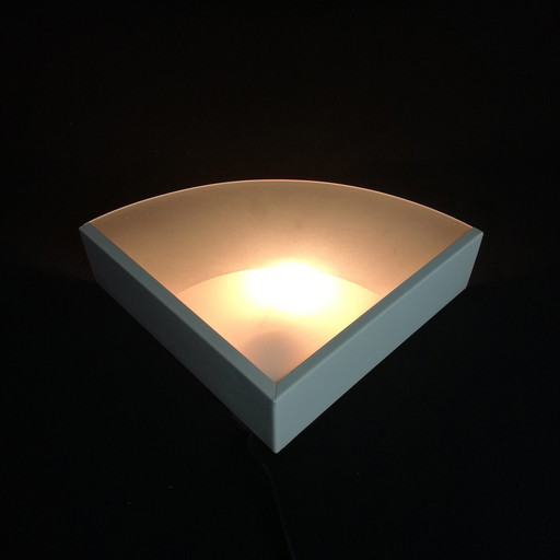 Minimalistische driehoekige wandlampen, set van 2, 1980S